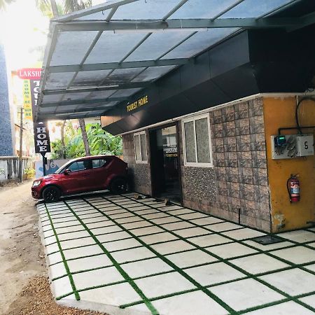 Lakshmi Tourist Home Guruvāyūr Buitenkant foto