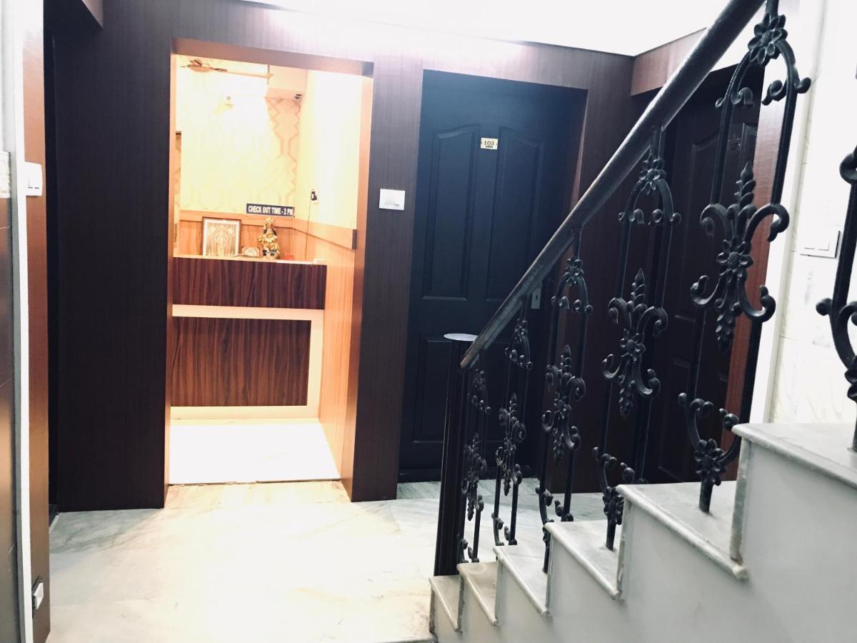 Lakshmi Tourist Home Guruvāyūr Buitenkant foto